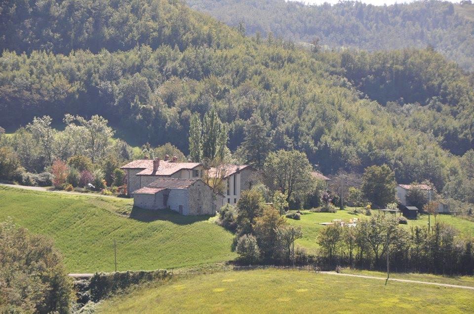 Borgo Pianello Holiday Homes And Winery Lizzano In Belvedere Exterior foto
